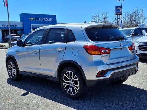 Used 2018 Mitsubishi Outlander Sport ES FWD image 6