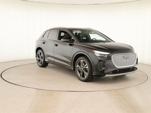 Certified 2022 Audi Q4 e-tron Premium Plus image 10