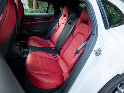 New 2025 Porsche Panamera image 38