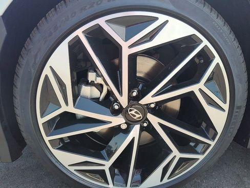 New 2024 Hyundai Ioniq 6 SEL image 4