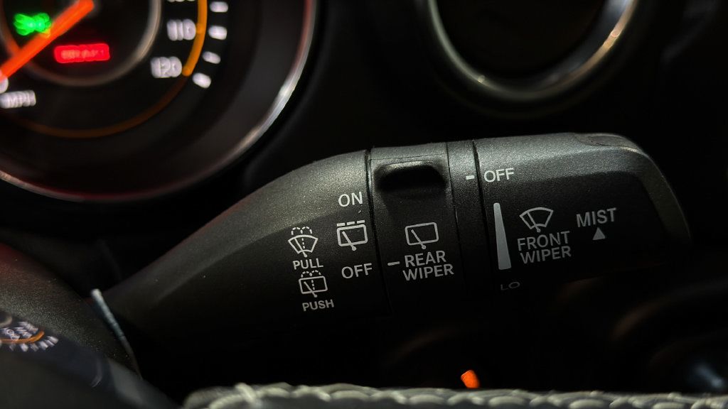 Used 2020 Jeep Wrangler Unlimited Sahara w/ Advanced Safety Group AWD/4WD image 34