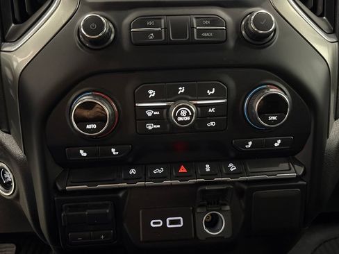 Used 2021 Chevrolet Silverado 1500 RST AWD/4WD image 23