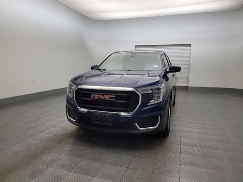 Used 2022 GMC Terrain SLE image 15