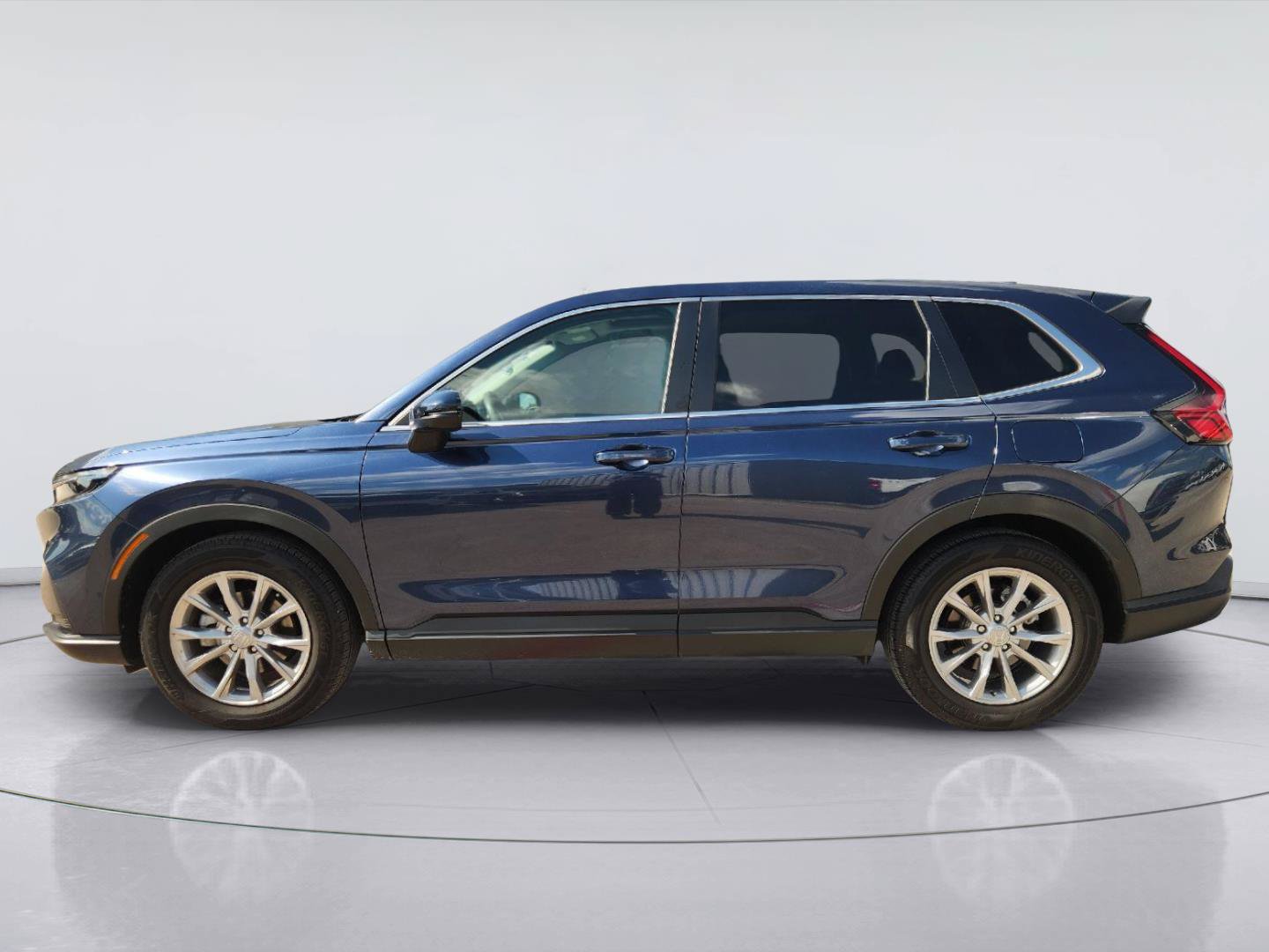 Used 2025 Honda CR-V EX image 4