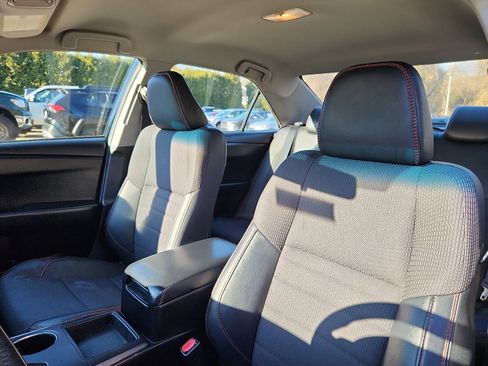 Used 2016 Toyota Camry SE image 16