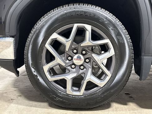 Used 2022 GMC Sierra 1500 SLT w/ SLT Premium Plus Package image 28