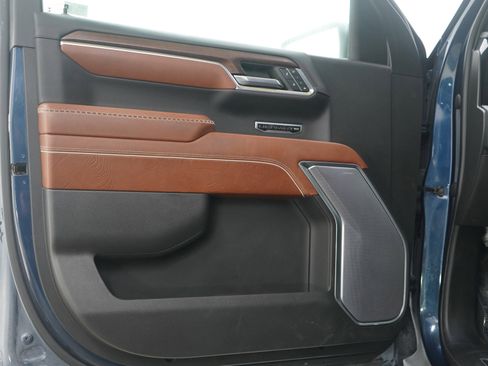 Used 2023 GMC Sierra 1500 Denali Ultimate image 21