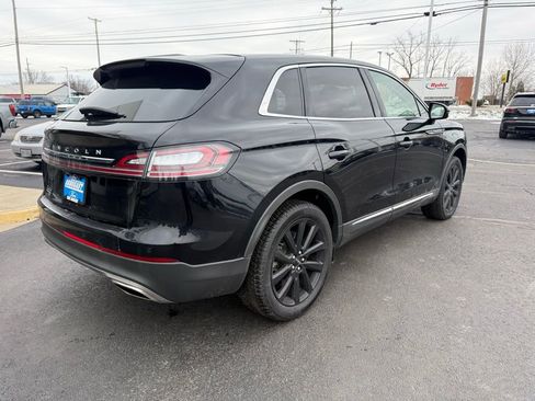 Used 2022 Lincoln Nautilus Reserve w/ Monochromatic Package image 4