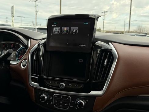 Used 2018 Chevrolet Traverse High Country image 33