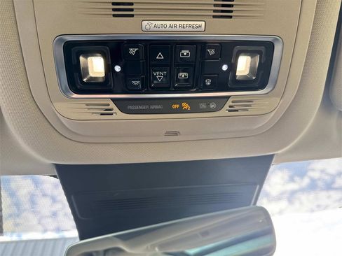 Used 2025 Lincoln Nautilus Reserve w/ Jet Appearance Package image 30