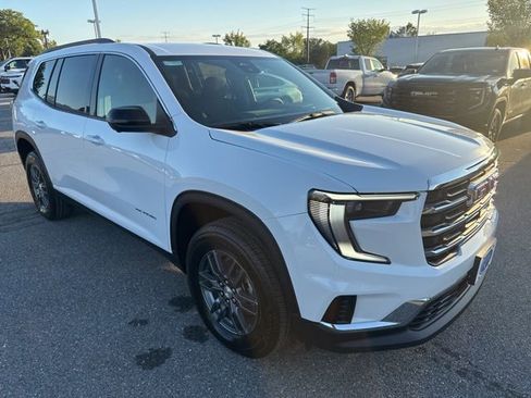 New 2026 GMC Acadia Elevation w/ LPO, Floor Liner Package AWD/4WD image 8
