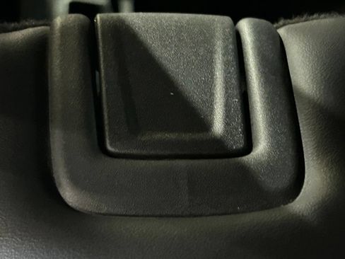 Used 2023 Ford Explorer XLT w/ Equipment Group 202A AWD/4WD image 71