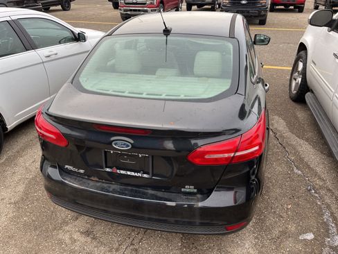 Used 2015 Ford Focus SE image 13