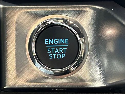 Used 2025 Ford F450 King Ranch w/ Chrome Package image 28