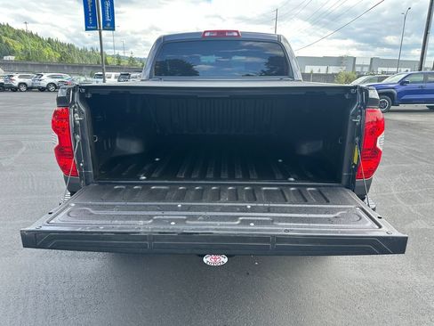 Used 2019 Toyota Tundra Platinum AWD/4WD image 11