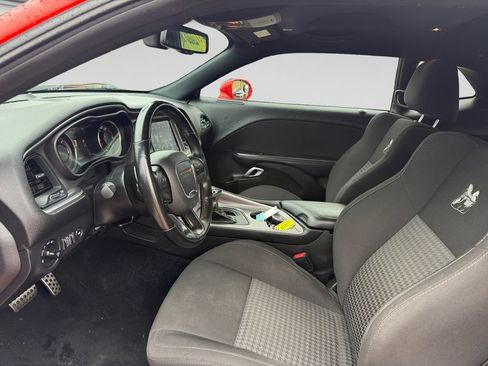 Used 2022 Dodge Challenger R/T Scat Pack RWD image 22
