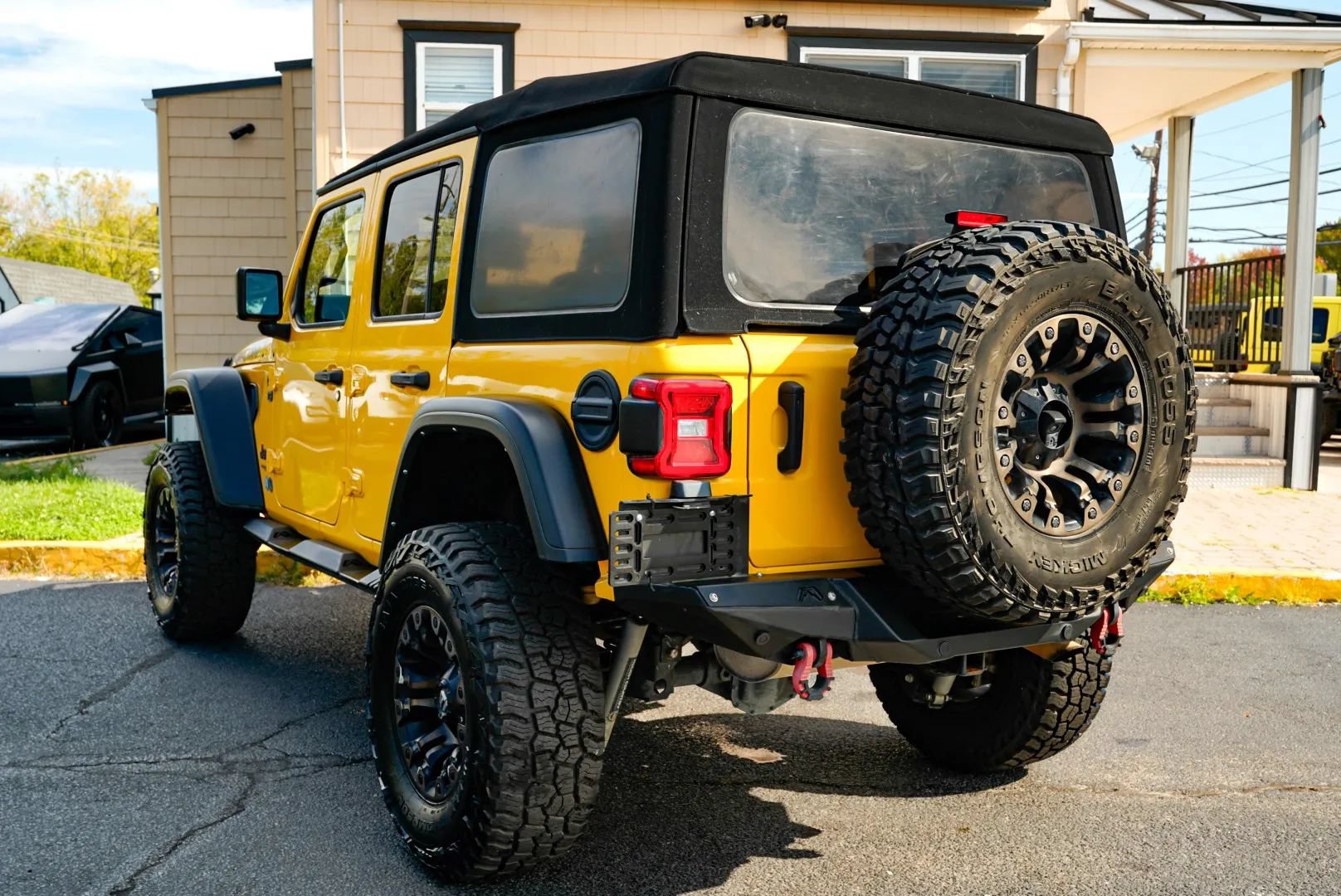 Used 2021 Jeep Wrangler Unlimited Rubicon AWD/4WD image 7
