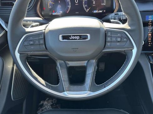 New 2026 Jeep Grand Cherokee Limited AWD/4WD image 11