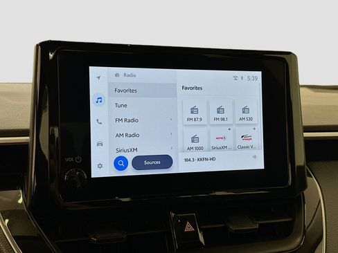 Used 2025 Toyota Corolla LE image 21