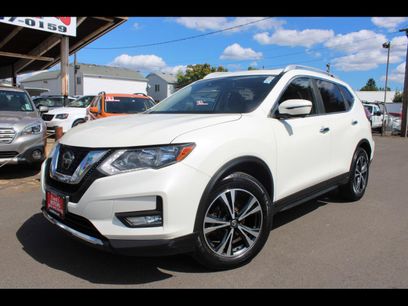 Used 2019 Nissan Rogue SV w/ Sun & Sound Touring Package