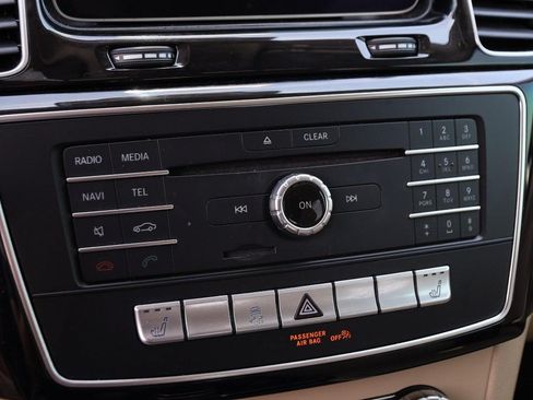 Used 2018 Mercedes-Benz GLE 350 4MATIC image 20