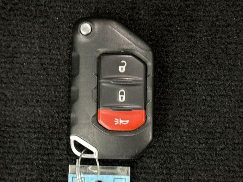 Used 2022 Jeep Wrangler Unlimited Sahara image 22