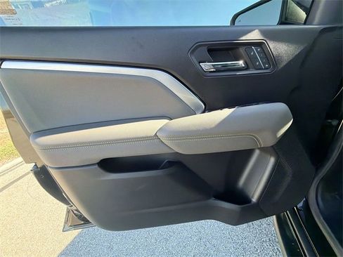 Certified 2024 Chevrolet Colorado ZR2 w/ ZR2 Convenience Package III image 21