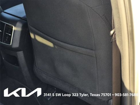 Used 2023 Kia Sportage LX AWD/4WD image 16