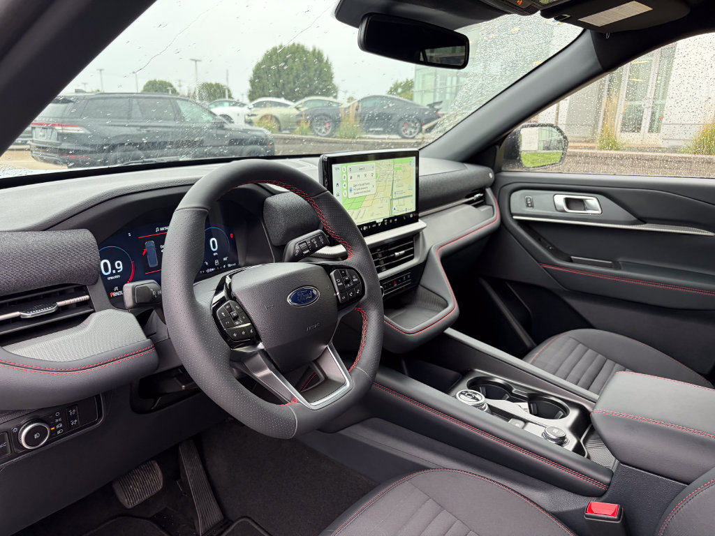 New 2026 Ford Explorer ST-Line w/ ST-Line Street Pack AWD/4WD image 9