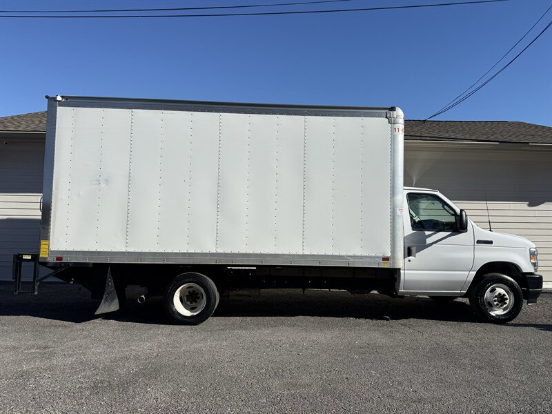 Used 2023 Ford E-350 and Econoline 350 Super Duty w/ Power Windows & Locks Group RWD image 1