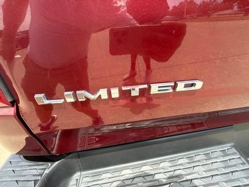 Used 2022 RAM 1500 Limited AWD/4WD image 11