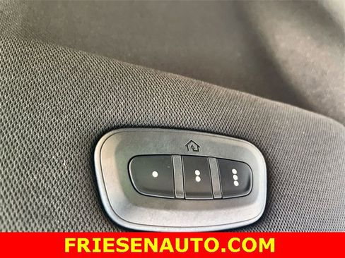 New 2025 Chrysler Pacifica Select w/ Uconnect Theater Family Group image 21