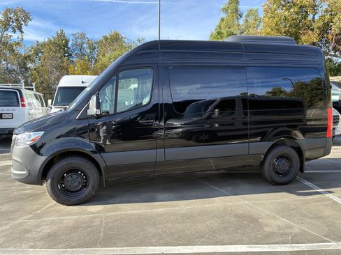 New 2025 Mercedes-Benz Sprinter 2500 image 4