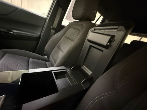 Used 2025 Chevrolet Equinox LT FWD image 38