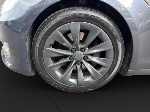 Used 2018 Tesla Model S 100D image 21