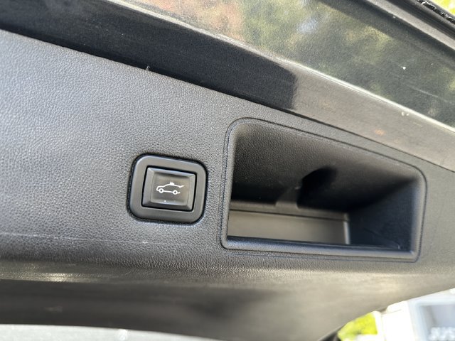 Used 2021 GMC Terrain SLT AWD/4WD image 45
