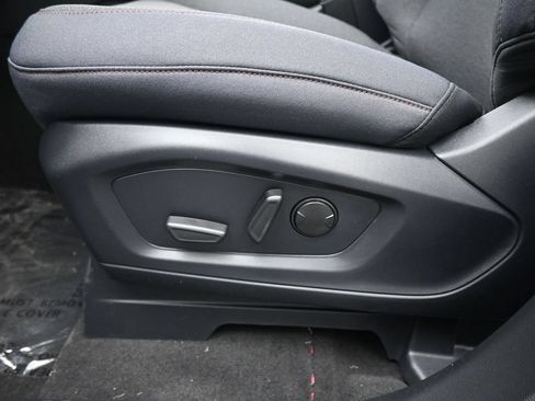 New 2026 Ford Explorer Active RWD image 10