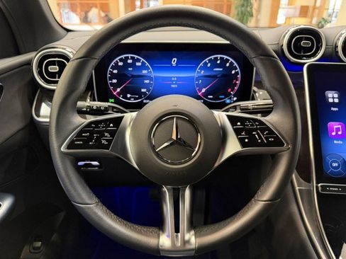 Certified 2025 Mercedes-Benz GLC 300 image 10