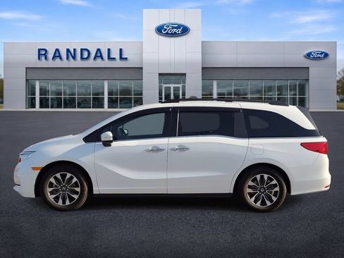Used 2024 Honda Odyssey EX-L image 3