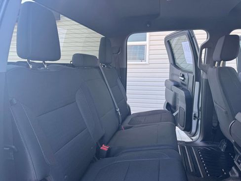 Used 2019 Chevrolet Silverado 1500 LT image 32