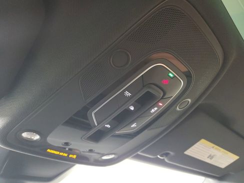 Used 2023 Audi Q8 Premium Plus image 34