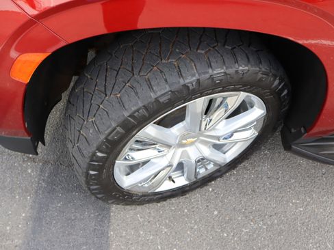 Used 2022 Chevrolet Suburban High Country image 46