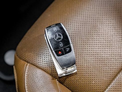 Used 2018 Mercedes-Benz E 300 w/ Premium 1 Package image 83