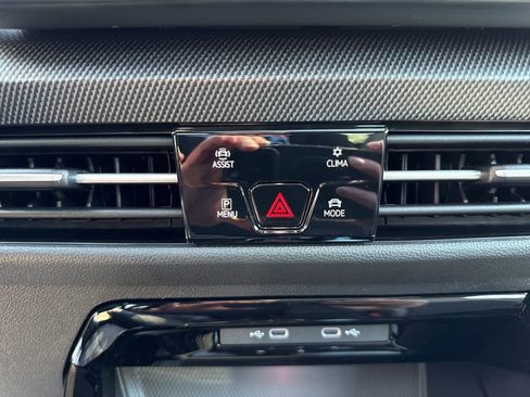 New 2025 Volkswagen GTI SE image 18