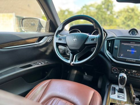 Used 2015 Maserati Ghibli S Q4 AWD/4WD image 24