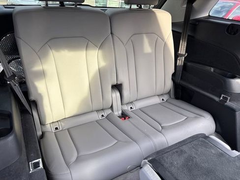 Used 2021 Audi Q7 3.0T Prestige image 5