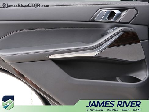 Used 2025 BMW X7 xDrive40i AWD/4WD image 18