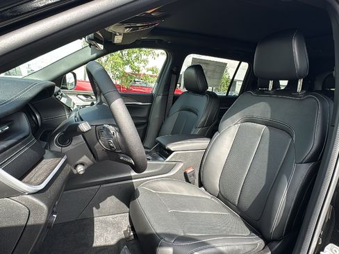 New 2026 Jeep Grand Cherokee L Limited AWD/4WD image 14
