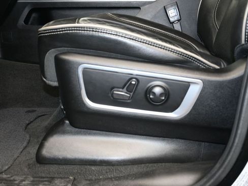Used 2024 RAM 1500 Laramie AWD/4WD image 22