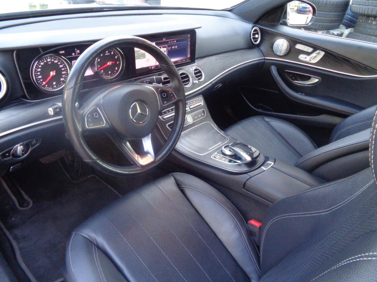 Used 2018 Mercedes-Benz E 400 4MATIC Sedan w/ Premium 1 Package image 8